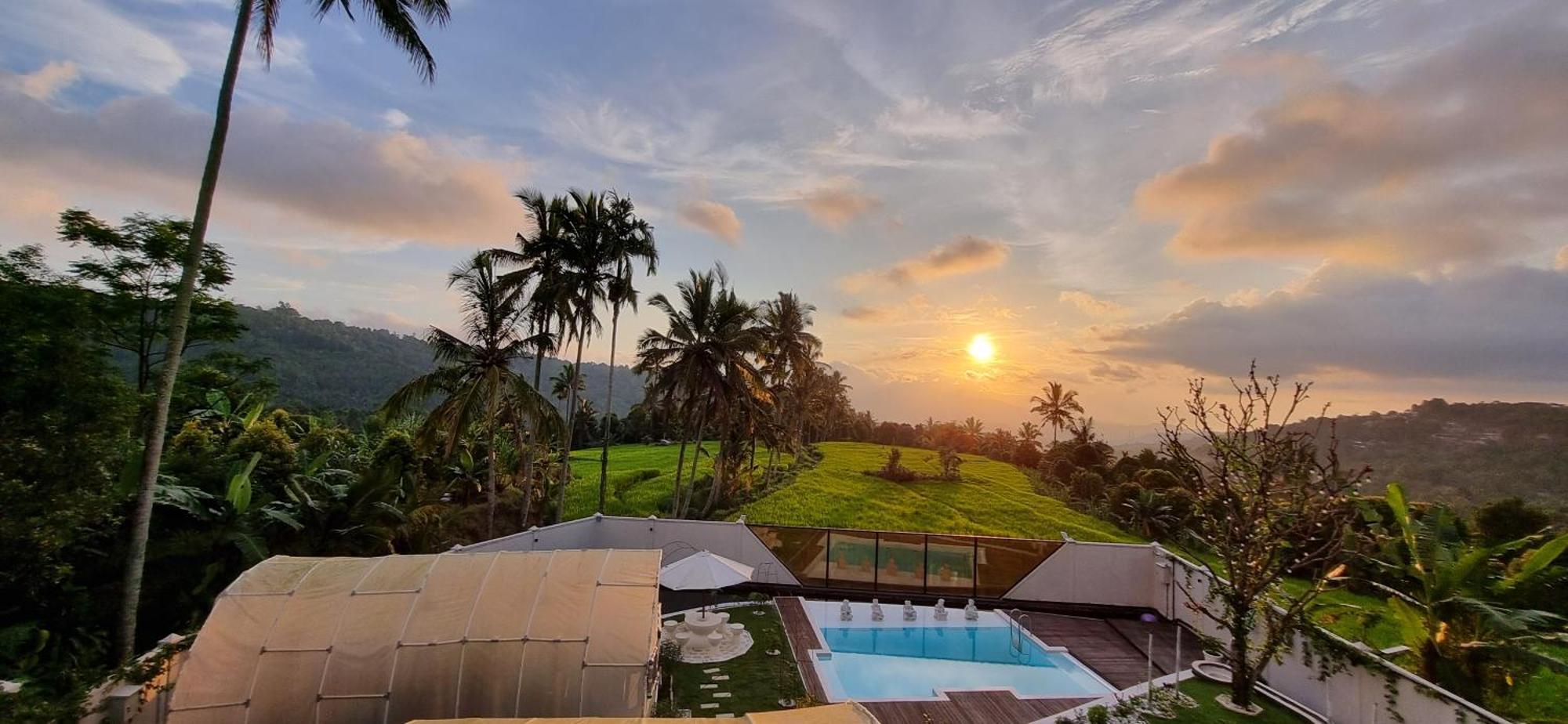 Utopiaku - Munduk Highlands Villa Exterior photo